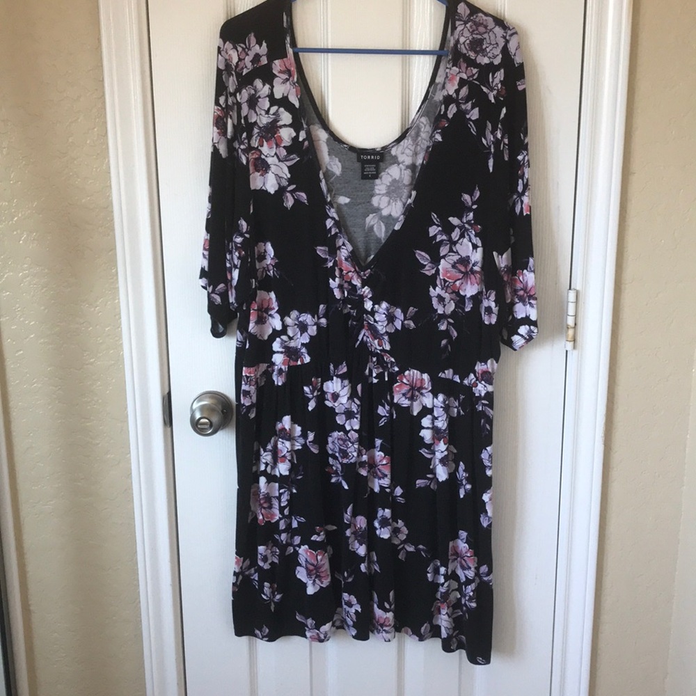 TORRID 4X Floral Tunic